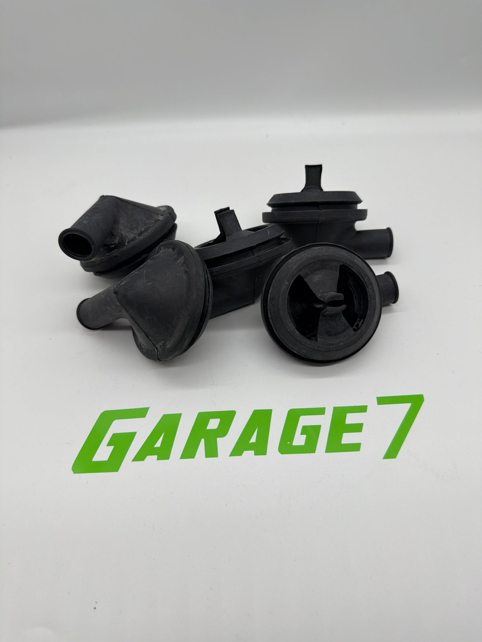 90° Rubber Bulkhead Grommet for ECU Wiring