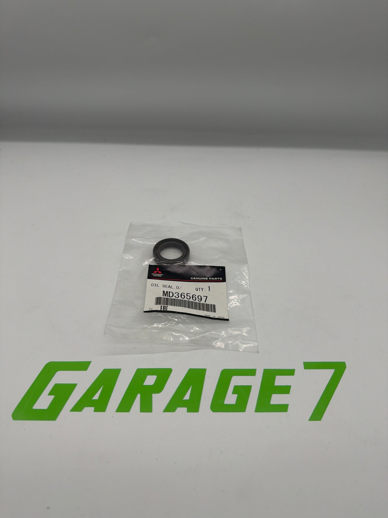 Mitsubishi Genuine Oil Pump Sprocket Seal - 4G63