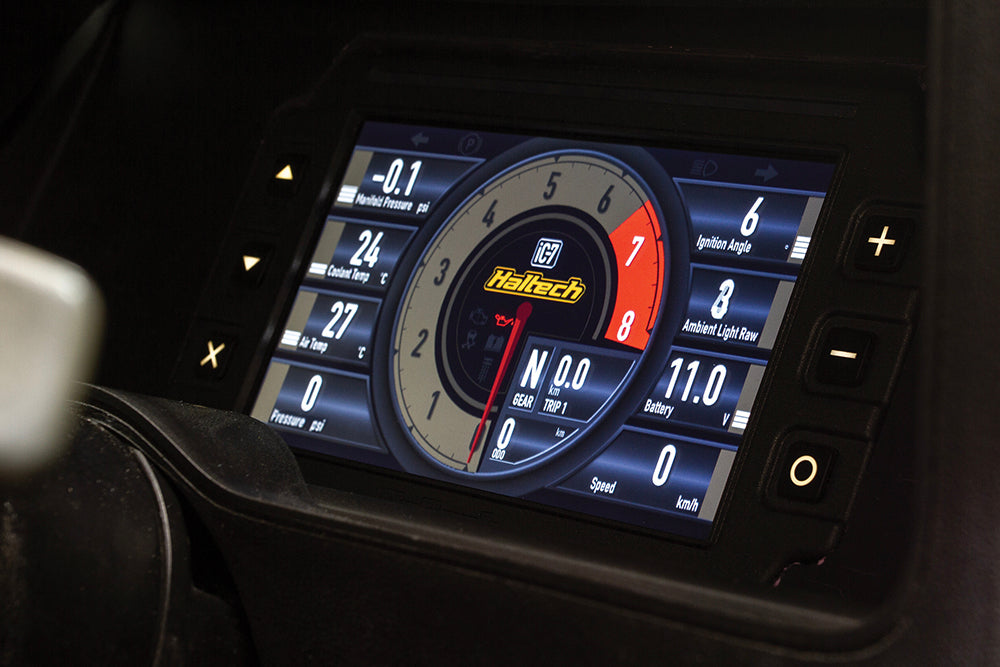 Haltech iC-7 Stand-Alone "Classic" Kit Size: 7in