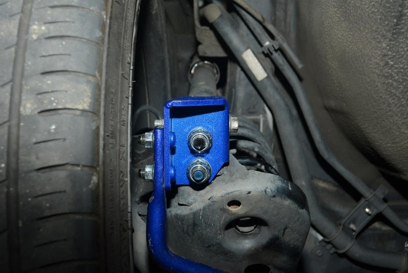 Hardrace Rear AddOn Sway Bar Ford Fiesta Mk6 Garage 7